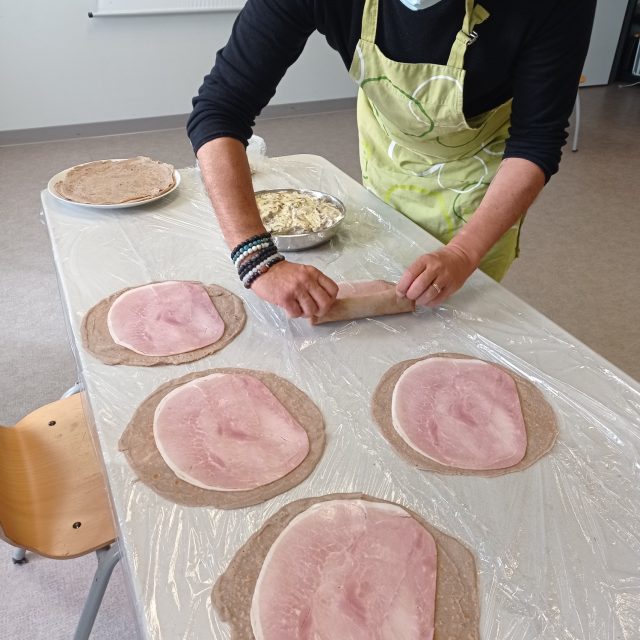 156409088_3573647439400736_3656473621348977872_n-640x640